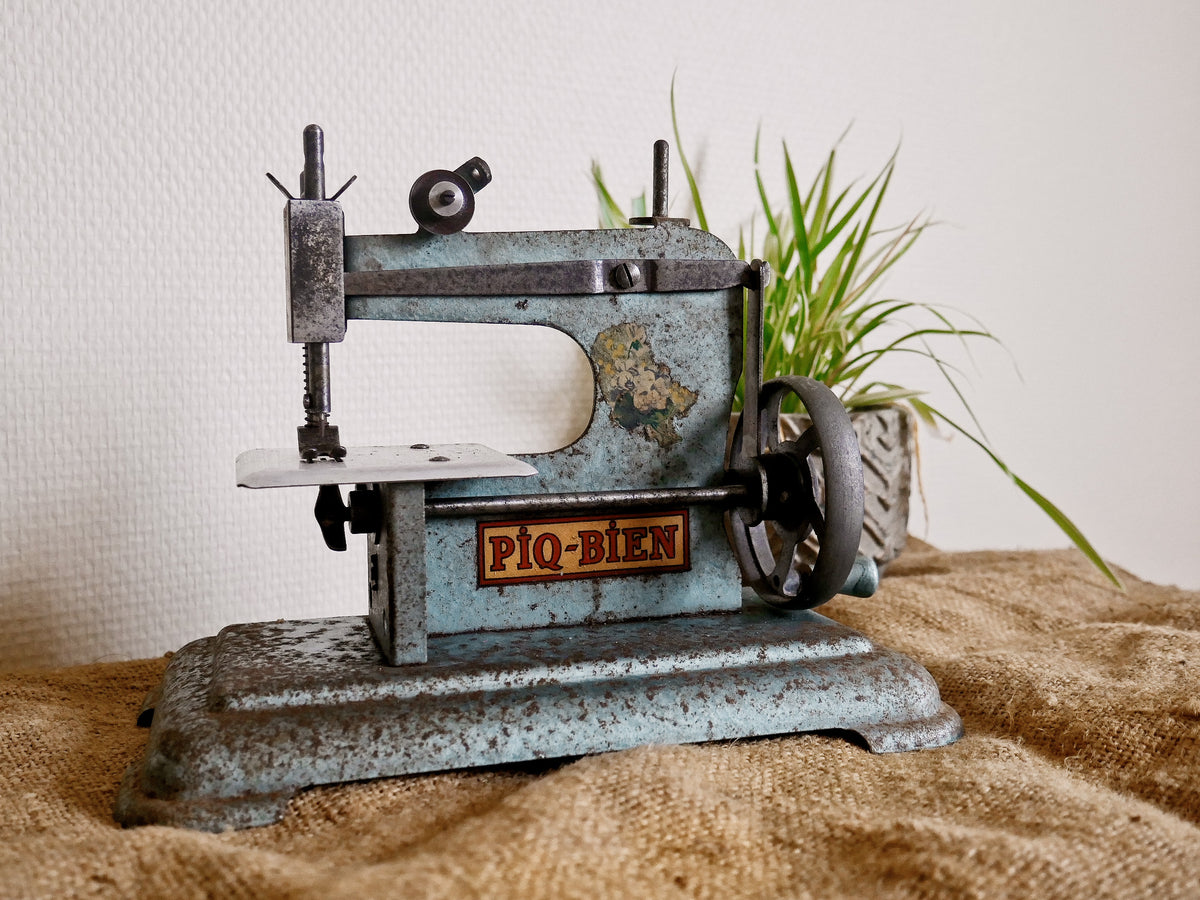 ANCIENNE MACHINE A COUDRE SINGER USA JOUET en FONTE EUR 90,00 - PicClick FR