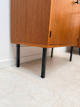 Charger l&#39;image dans la galerie, Buffet moderniste vintage