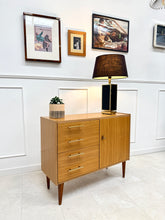 Charger l'image dans la galerie, Buffet vintage années 70