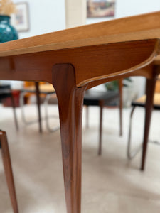 Table à manger en teck extensible vintage