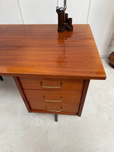 Charger l&#39;image dans la galerie, Bureau moderniste 60’s