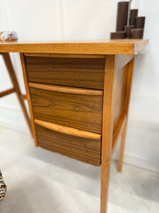 Bureau pieds compas