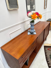 Charger l'image dans la galerie, Enfilade scandinave en teck