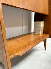Charger l&#39;image dans la galerie, Secrétaire scandinave pieds compas