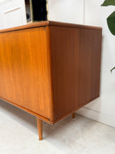 Charger l'image dans la galerie, Enfilade vintage scandinave