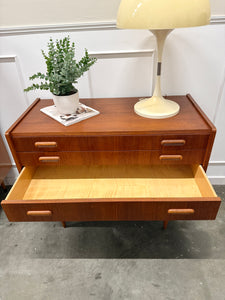 Commode scandinave teck