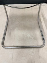 Charger l'image dans la galerie, Lot de 2 chaises vintage