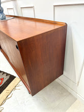 Charger l'image dans la galerie, Enfilade scandinave en teck