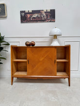 Charger l'image dans la galerie, Buffet scandinave pieds compas