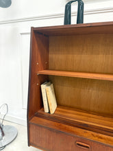 Charger l&#39;image dans la galerie, Bibliothèque scandinave en teck