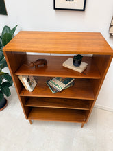 Charger l'image dans la galerie, Bibliothèque scandinave