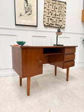 Charger l'image dans la galerie, Bureau vintage teck