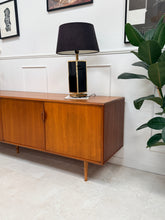 Charger l'image dans la galerie, Enfilade vintage scandinave