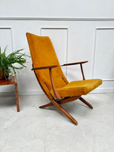 Charger l'image dans la galerie, Fauteuil vintage années 50