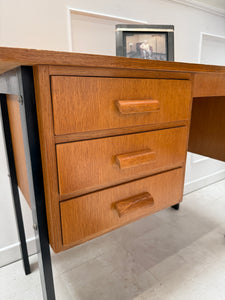 Bureau vintage moderniste