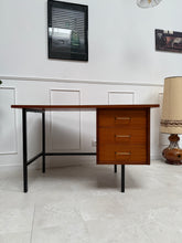 Charger l&#39;image dans la galerie, Bureau moderniste 60’s