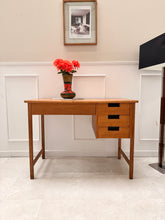 Charger l'image dans la galerie, Bureau scandinave teck blond