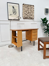 Charger l'image dans la galerie, Bureau moderniste vintage