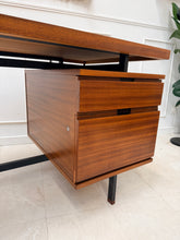 Charger l'image dans la galerie, Bureau moderniste années 60