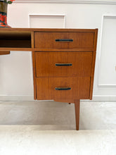 Charger l'image dans la galerie, Bureau scandinave vintage