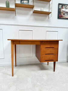 Bureau vintage