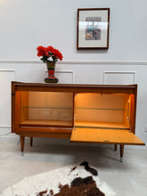 Charger l&#39;image dans la galerie, Petite enfilade scandinave éclairée