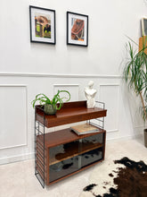 Charger l'image dans la galerie, Buffet en teck moderniste
