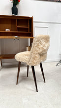 Charger l&#39;image dans la galerie, Chaise moumoute Lola