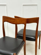 Charger l&#39;image dans la galerie, Chaises danoise scandinave en teck vintage