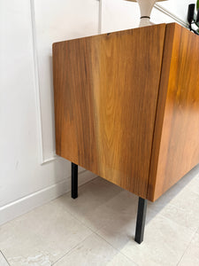 Enfilade moderniste en teck