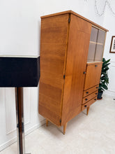Charger l'image dans la galerie, Armoire vintage années 50