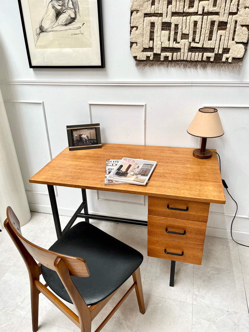 Bureau moderniste vintage