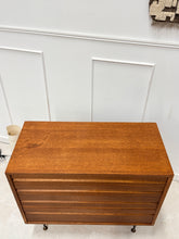 Charger l'image dans la galerie, Commode en teck