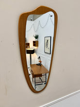 Charger l'image dans la galerie, Miroir scandinave 1950