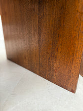 Charger l'image dans la galerie, Paire de tables de chevet 60’s