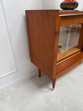 Charger l&#39;image dans la galerie, Petite enfilade scandinave éclairée