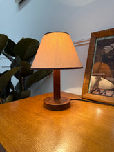 Charger l&#39;image dans la galerie, Lampe de chevet bois