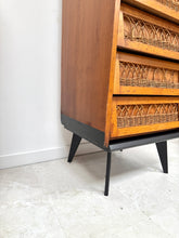 Charger l'image dans la galerie, Chiffonnier vintage en rotin