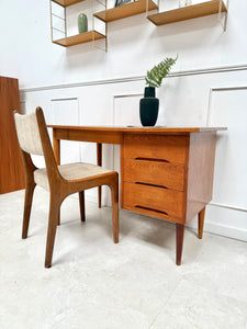 Bureau vintage