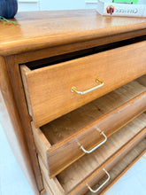 Charger l'image dans la galerie, Commode vintage pieds compas