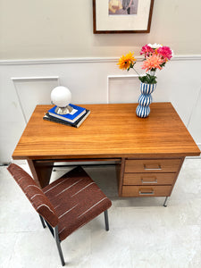 Bureau vintage des années 70