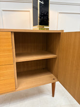 Charger l'image dans la galerie, Buffet vintage années 70