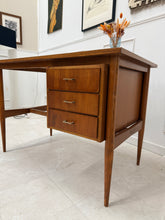 Charger l'image dans la galerie, Bureau scandinave vintage