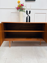 Charger l'image dans la galerie, Enfilade vintage scandinave