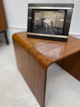 Charger l'image dans la galerie, Paire de tables de chevet 60’s