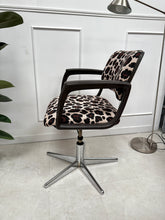 Charger l'image dans la galerie, Fauteuil de bureau léopard