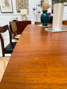 Table à manger en teck extensible vintage