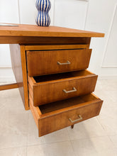 Charger l'image dans la galerie, Bureau vintage scandinave