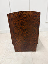 Charger l'image dans la galerie, Porte-revues scandinave