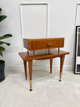 Charger l&#39;image dans la galerie, Table de chevet vintage